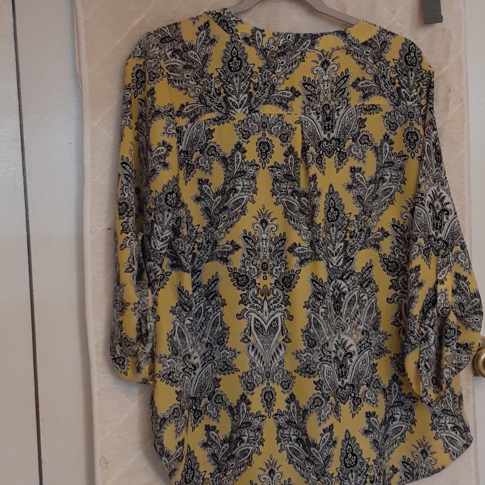Blouse - Picture 2 of 2